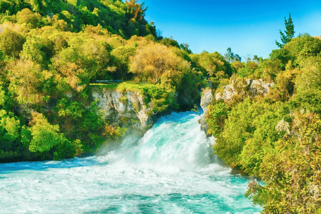 น้ำตก Huka Falls