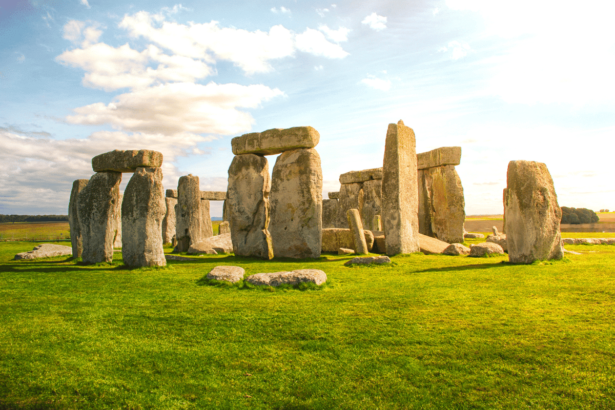 เสาหินสโตนเฮ้นจ์ (Stonehenge)