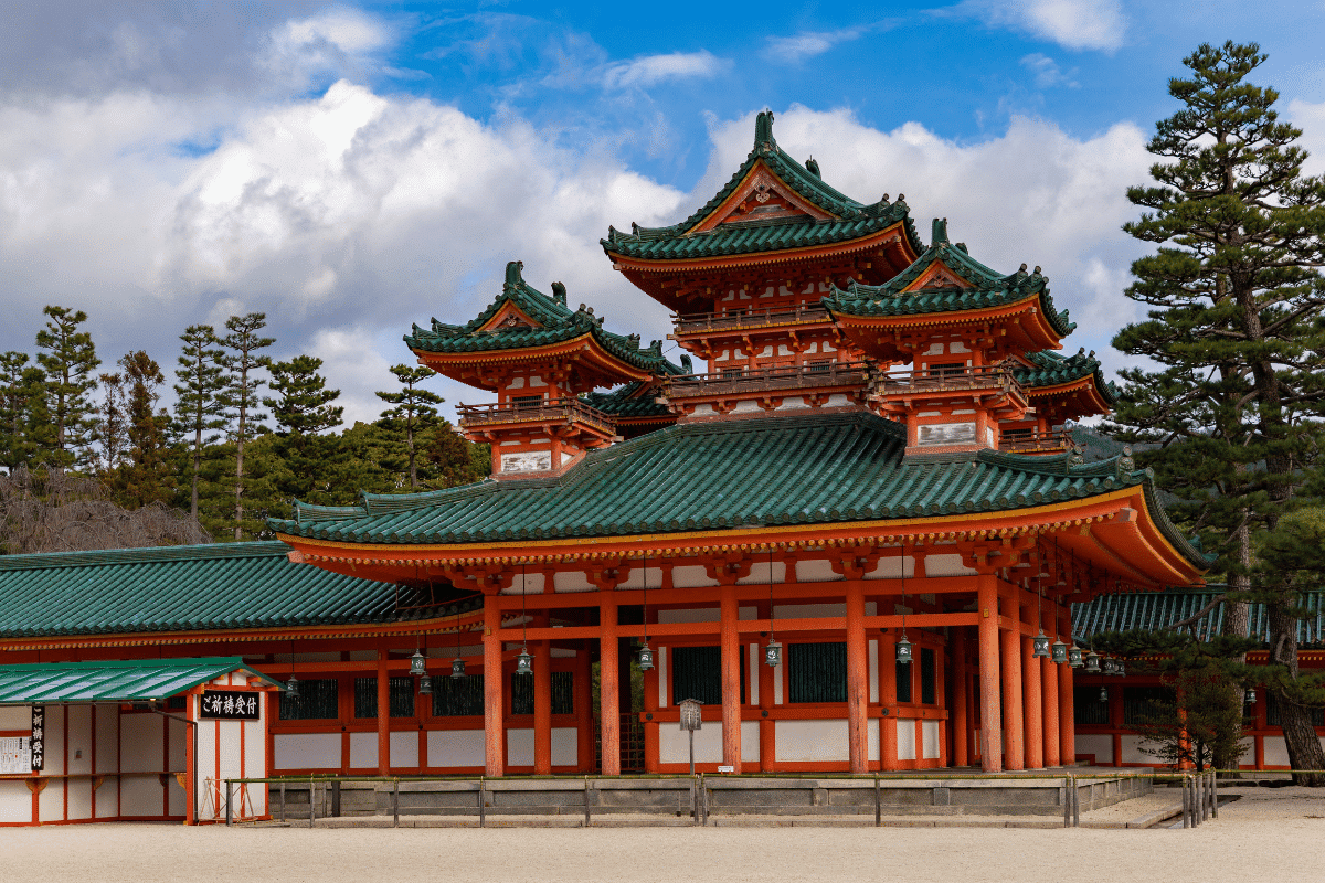 ศาลเจ้าเฮอัน Heian Shrine